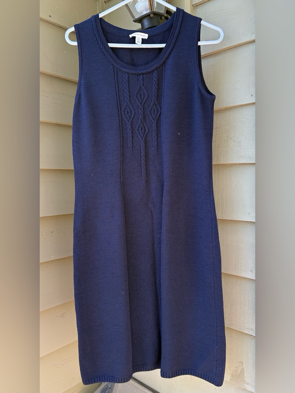 St. John Sleeveless knit sheath dress. Navy blue Sz S. Excellent Condition